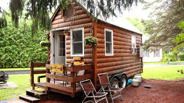 Illustration for article titled Play It Cool: Don’t Scroll Down Now, But David Sedaris Is In This List Of Amazing Micro-Homes